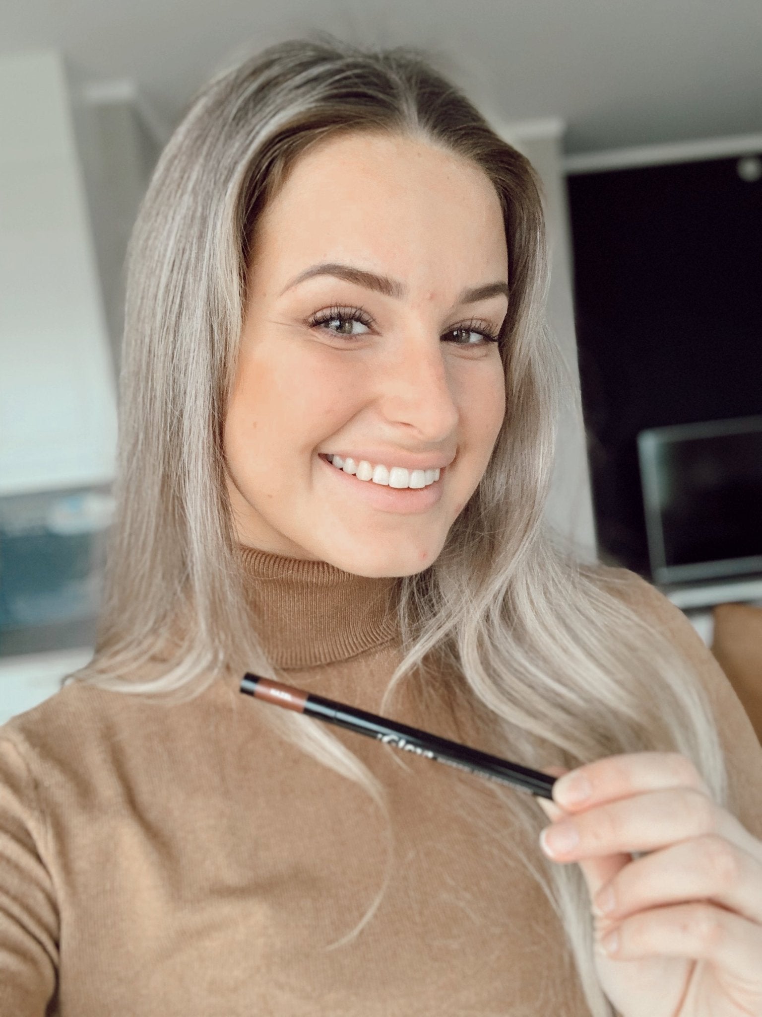iGlow Brow Pen - iGlow Cosmetics