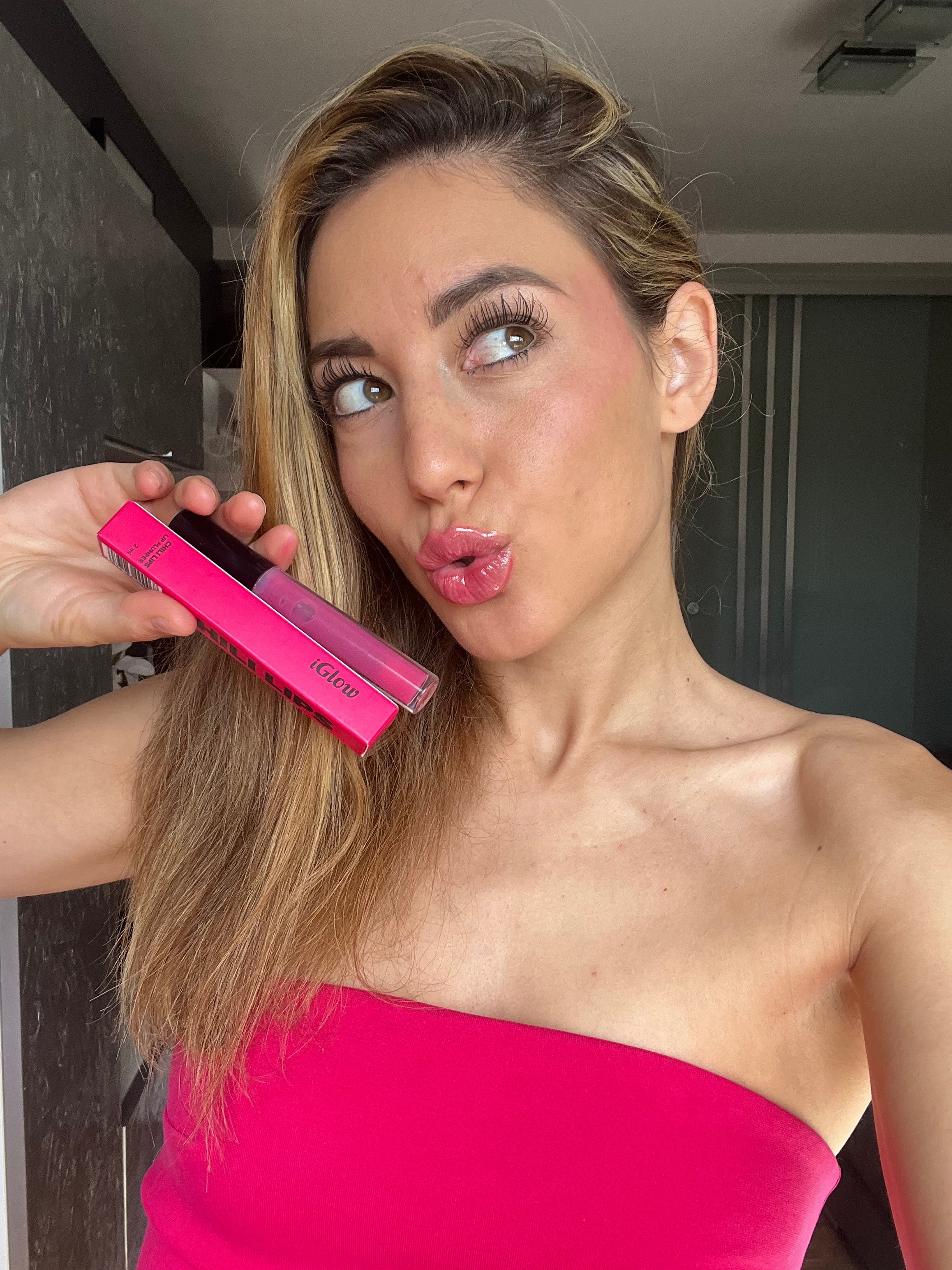 iGlow Lip Plumper - iGlow Cosmetics