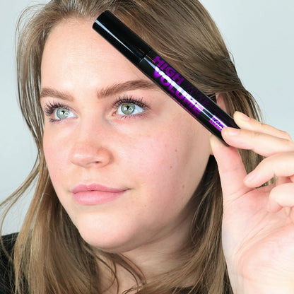 Julie wearing iGlow High Volume Mascara