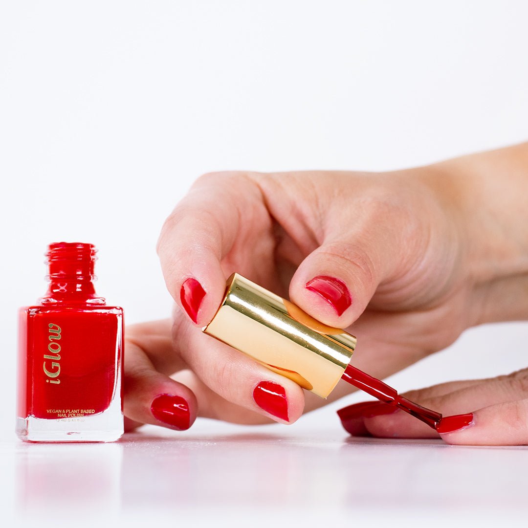 iGlow Nailpolish - Brave Red - iGlow Cosmetics