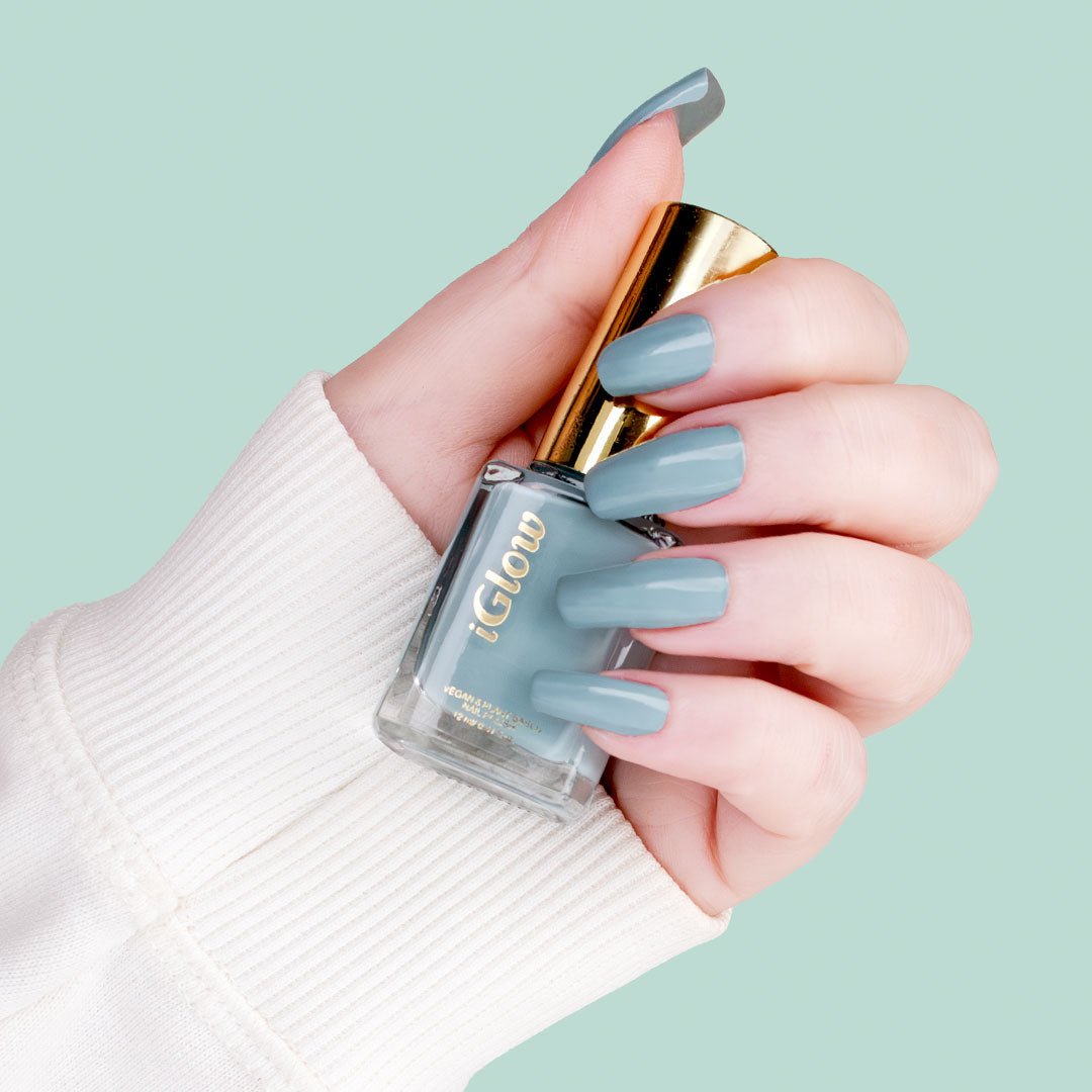 iGlow Nailpolish - Cora Blue - iGlow Cosmetics