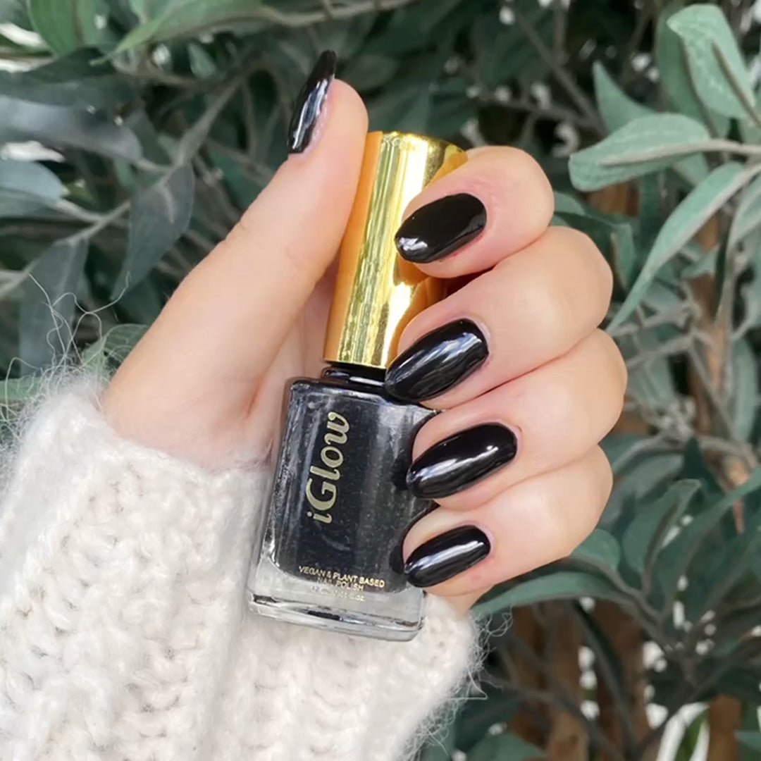 iGlow Nailpolish - Dark Dynamite - iGlow Cosmetics