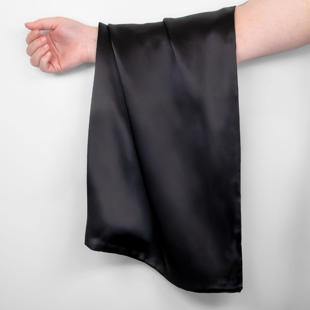 iGlow Silk Pillowcase - Black Night - iGlow Cosmetics