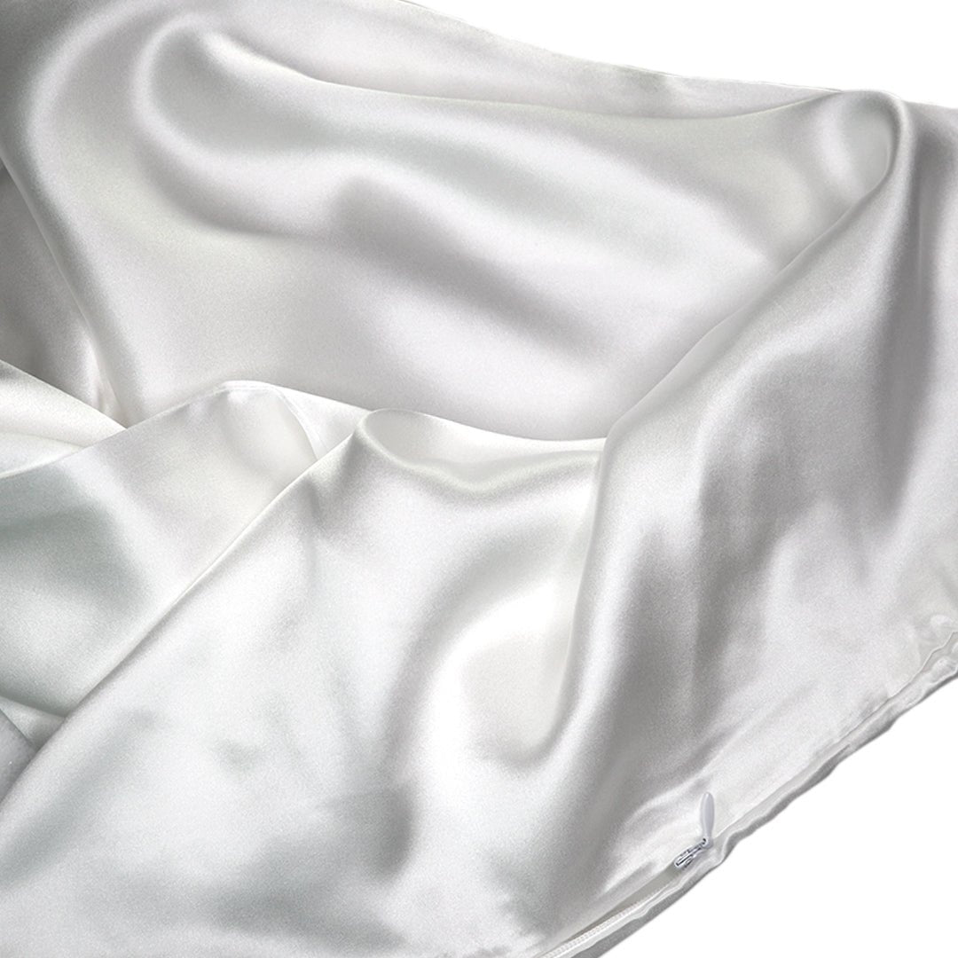 iGlow Silk Pillowcase - Calm White - iGlow Cosmetics