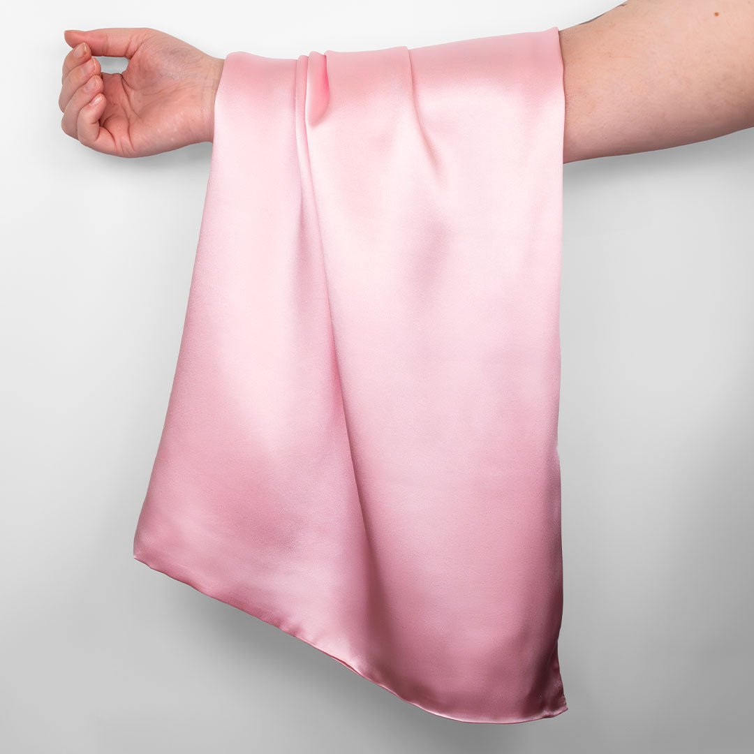 iGlow Silk Pillowcase - Pink Bliss - iGlow Cosmetics