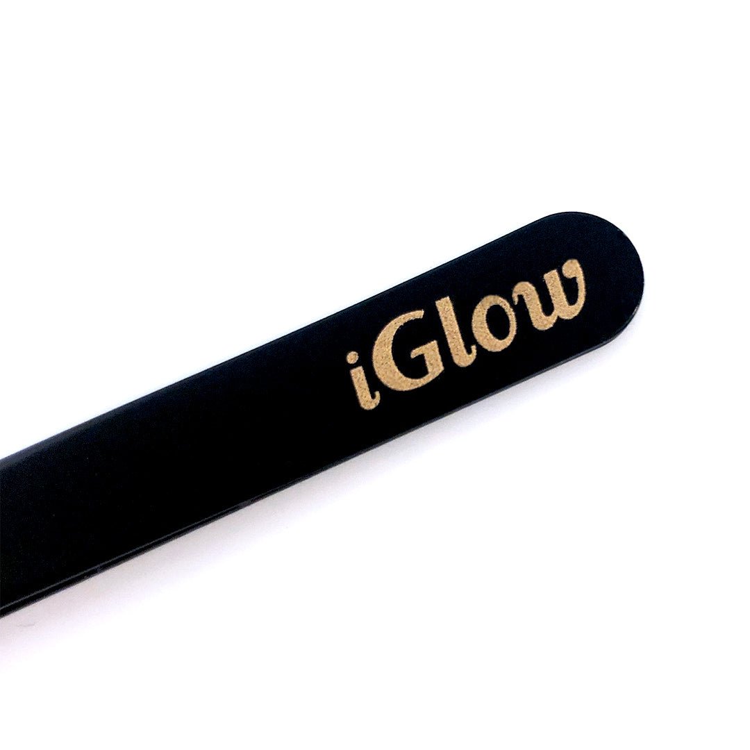 iGlow Slanted Tweezer - iGlow Cosmetics